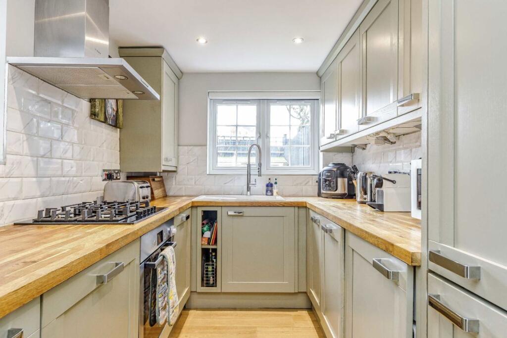 House in Richmond, North Sheen - View 5