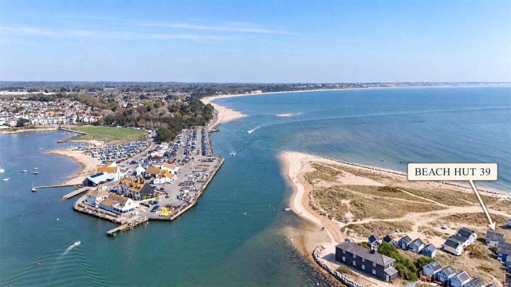 House in Christchurch, Mudeford - View 2