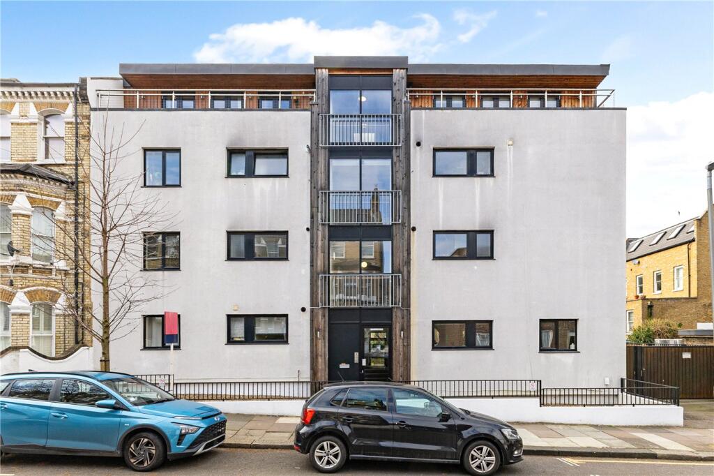 Main image of property: Beauchamp Road, London, SW11