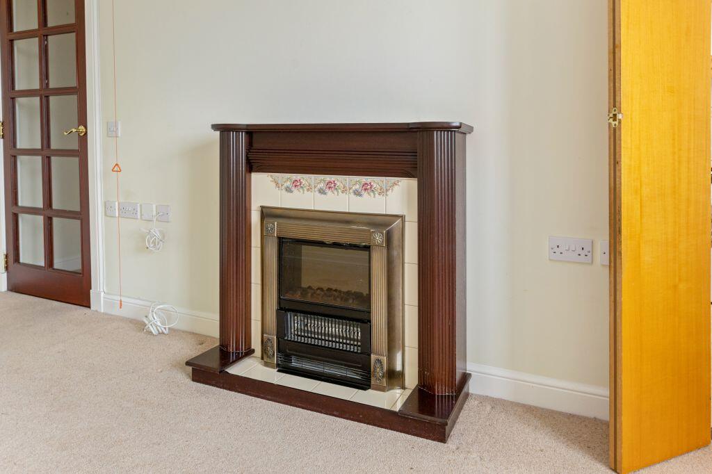 6/49 Roseburn Drive, Edinburgh, EH12 5NS photo 4