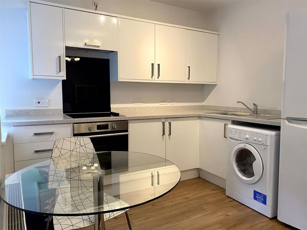 Apartment in Bristol, Old Market, St Paul's - View 3