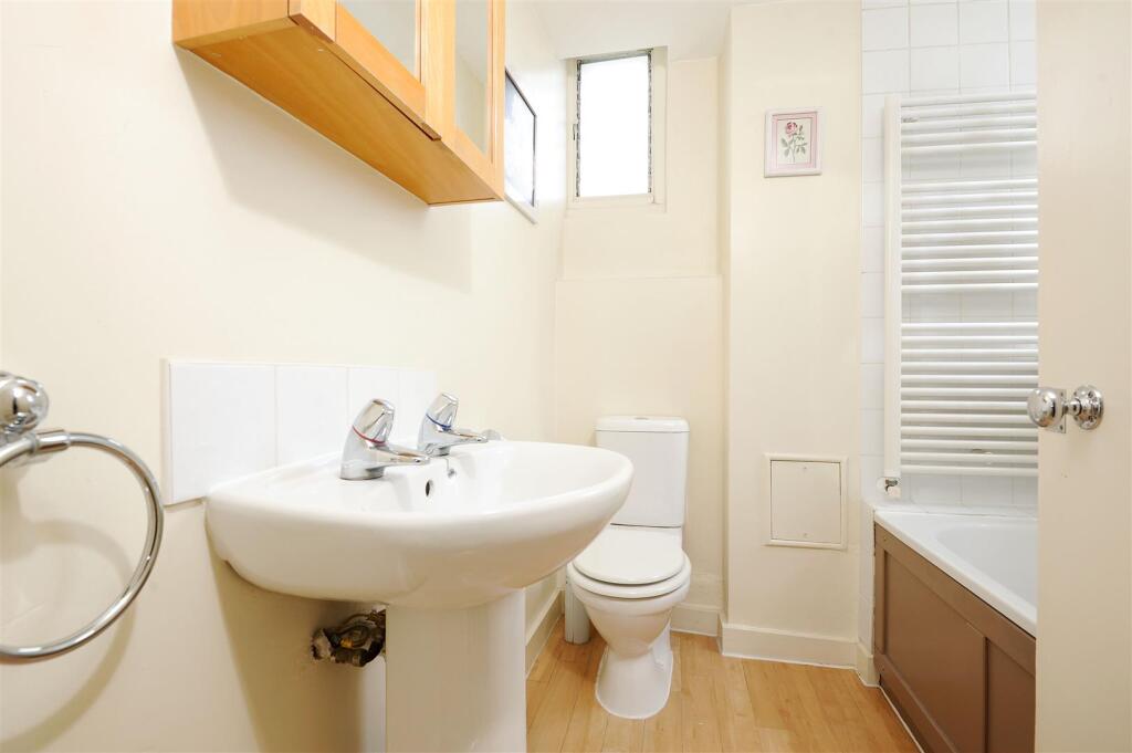 Apartment in London - View 4