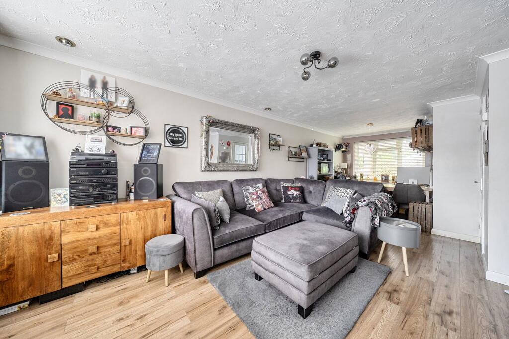 House in Basingstoke and Deane, Basingstoke - View 4