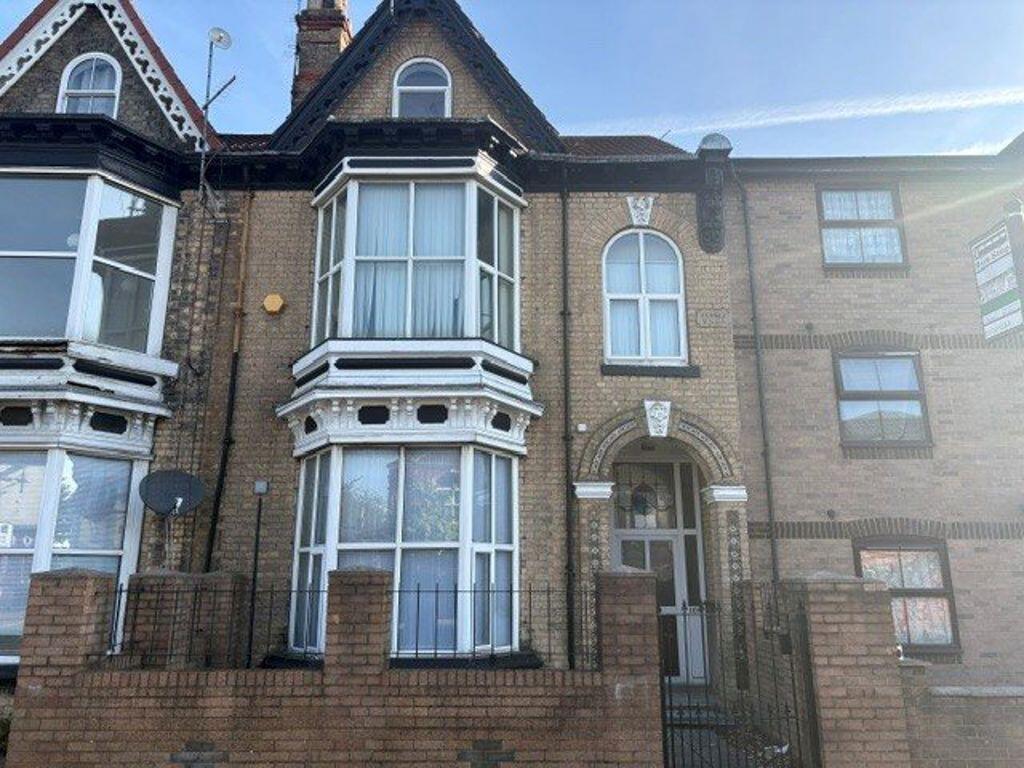 Main image of property: Flat 5, 160 Spring Bank, Hull, HU3 1QW