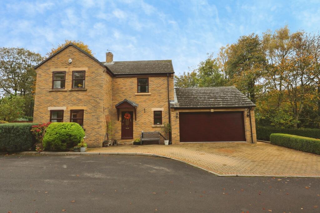 4-bed detached on Stobarts Court, High Etherley, Bishop Auckland, £400,000