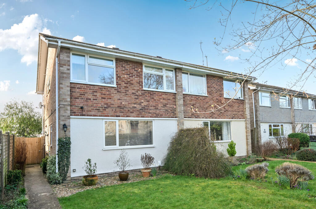 Main image of property: Farmers Close, Witney, Oxfordshire