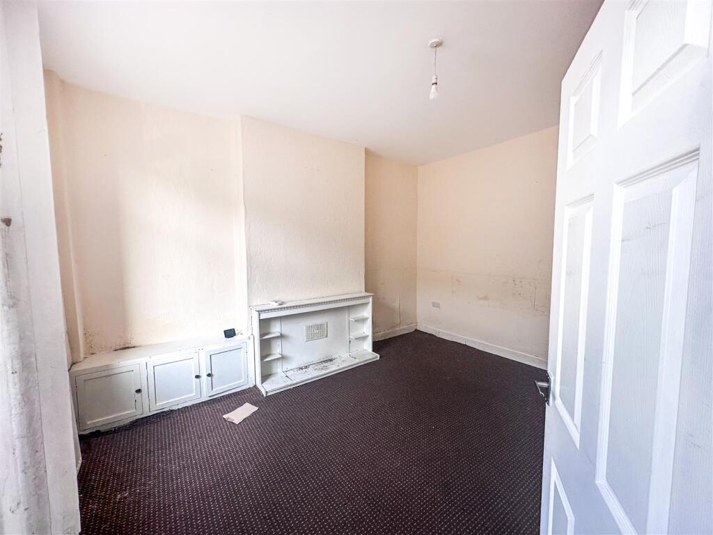 House in Burnley, Pike Hill, Fulledge - View 3