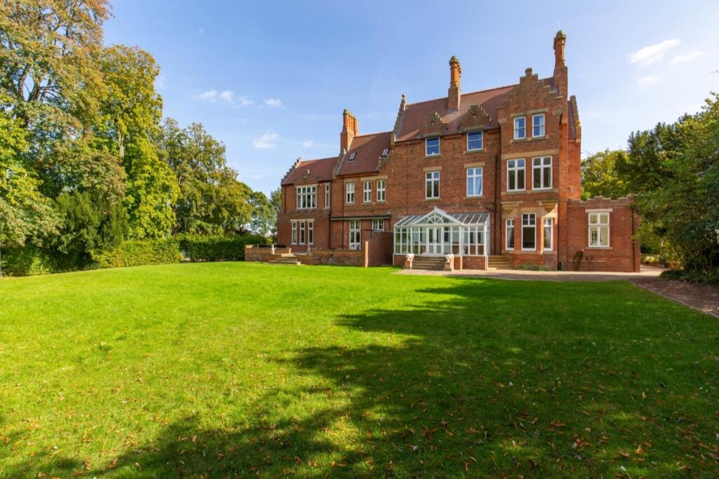 Main image of property: Piercebridge, Darlington, County Durham, DL2