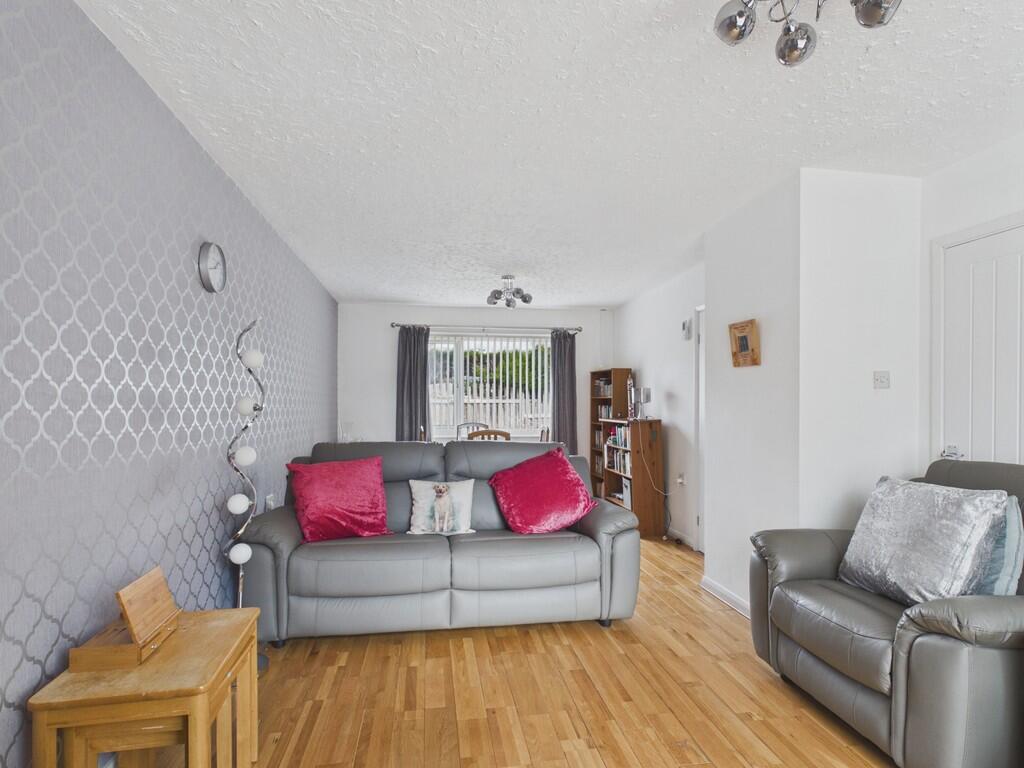 Brockhurst Way, Thrybergh photo 3
