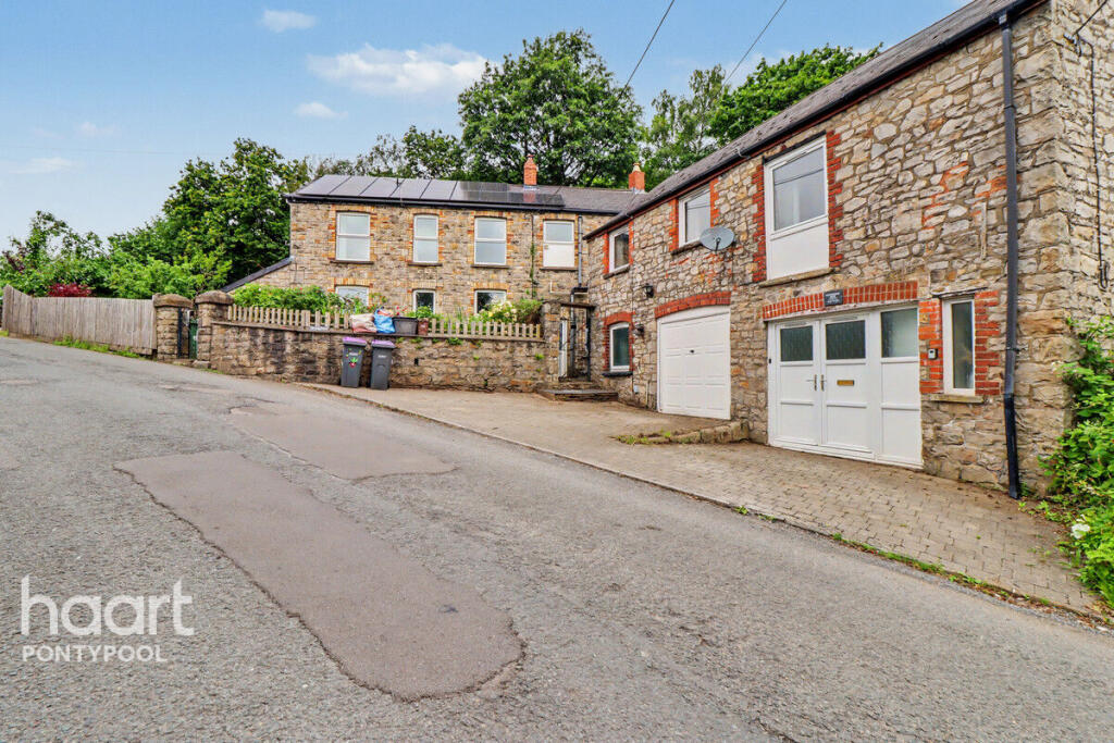 Pentrepiod Road, Pontypool photo 2