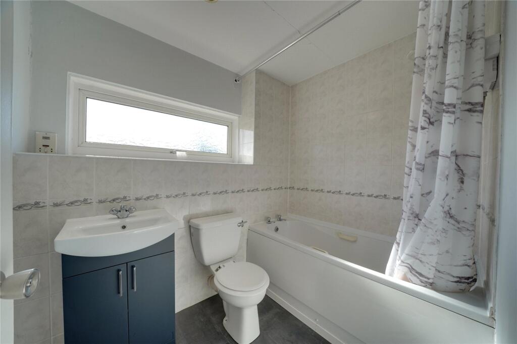 House in West Suffolk, Lakenheath - More