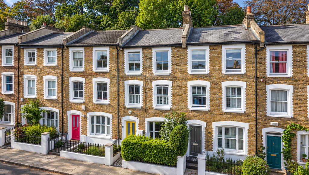 3-bed terraced on Mount Ash Road, London, SE26, £875,000
