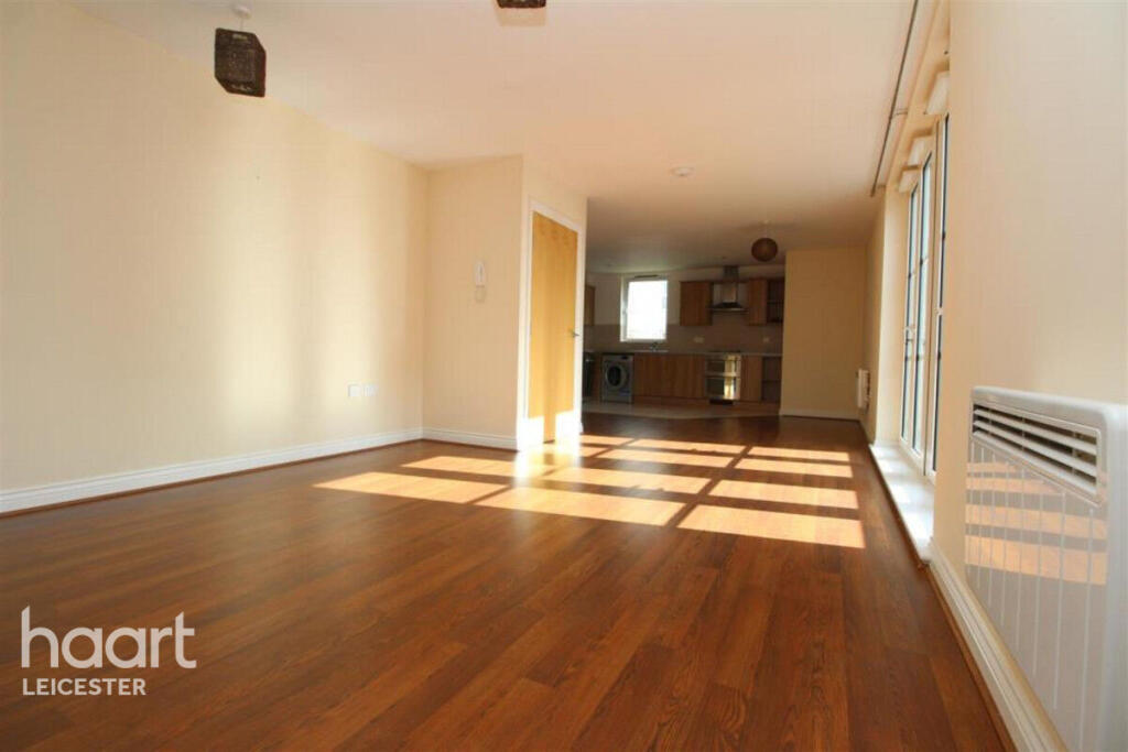 Apartment in Leicester - View 4