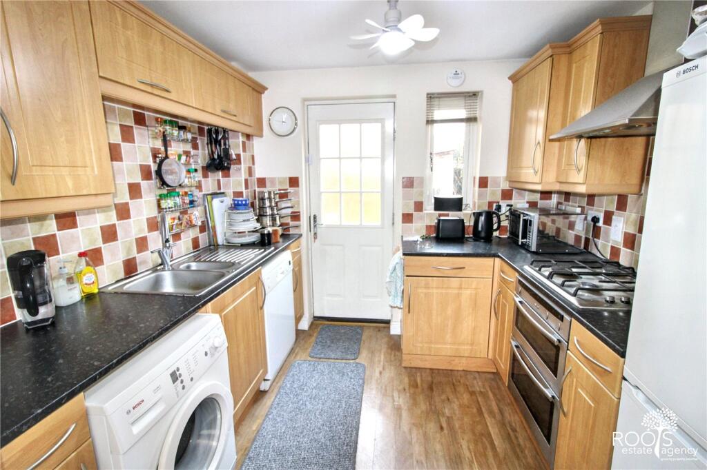 House in Thatcham, West Berkshire - View 4