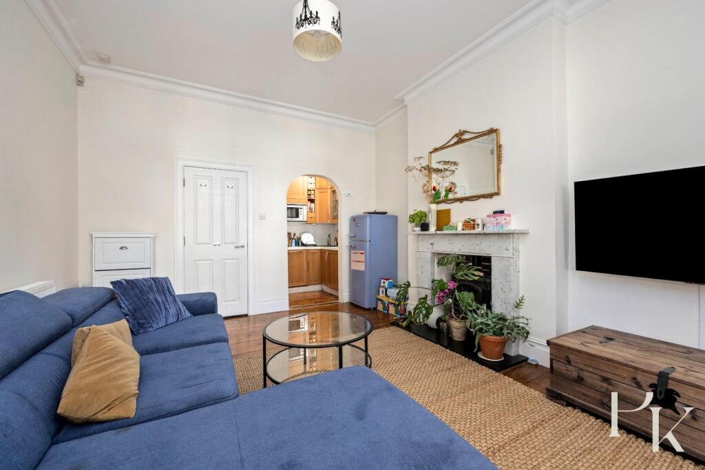 Apartment in Brighton - View 5