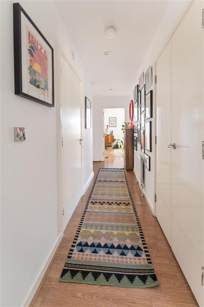 Apartment in London - View 5