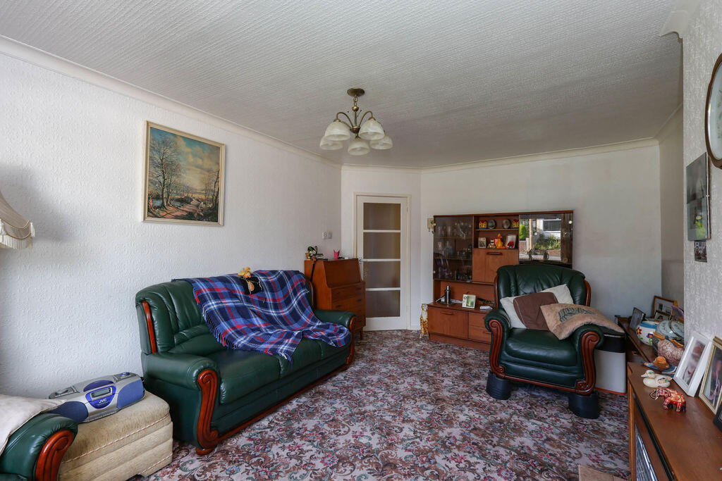 Higher Cleggswood Avenue, Littleborough, OL15 0DJ photo 3