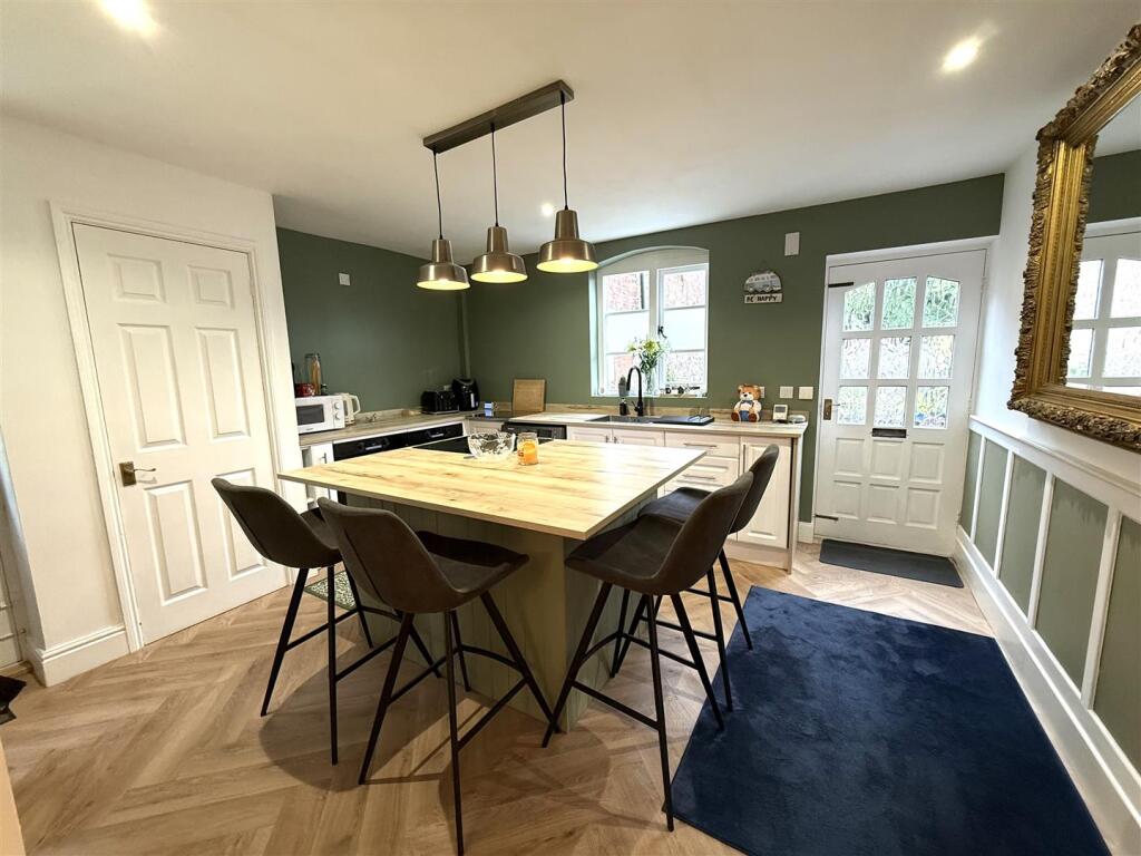 The Cottage, Peakes Road, Etchinghill, Rugeley photo 4