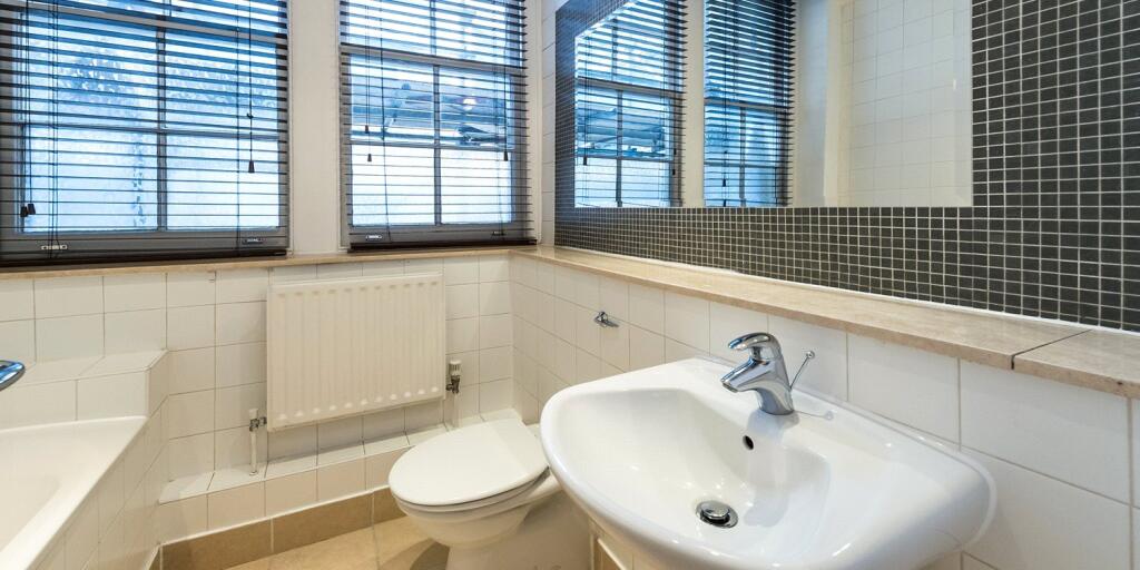 Apartment in London - View 3