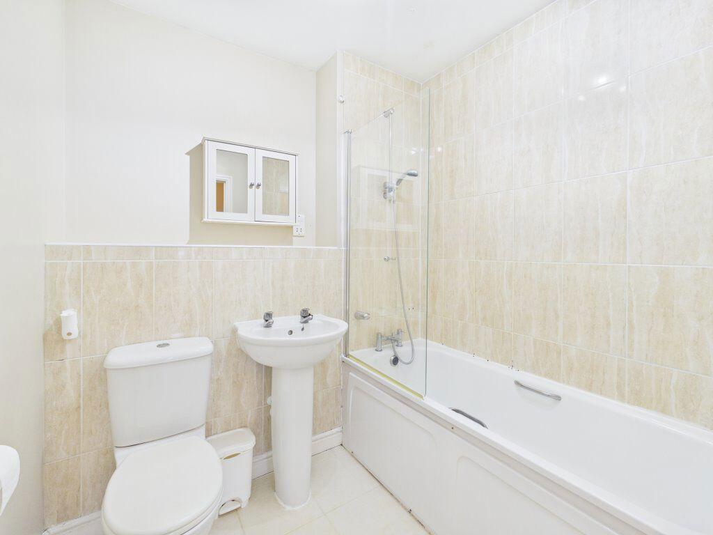 Apartment in Peterborough - More