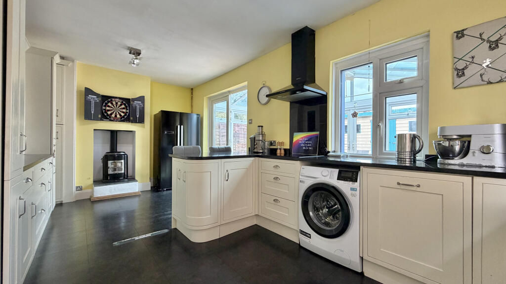 House in Exeter - View 4
