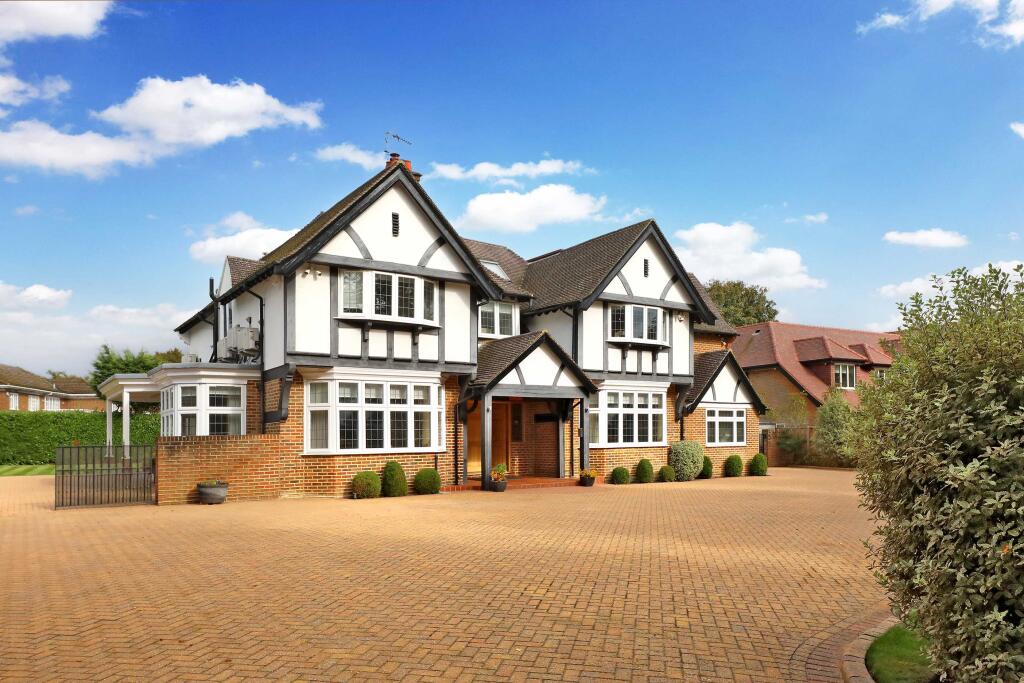 Main image of property: 15 Vicarage Way, Gerrards Cross, SL9