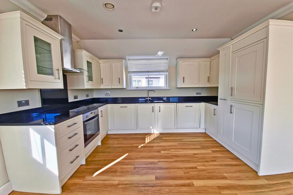 Apartment in Reading - More