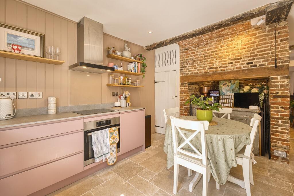 House in Canterbury, St. Mildred's - More