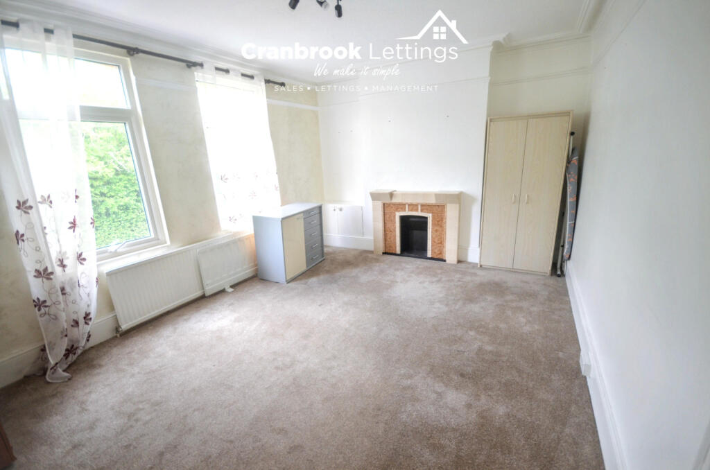 Main image of property: Lambourne Road, Chigwell, IG7