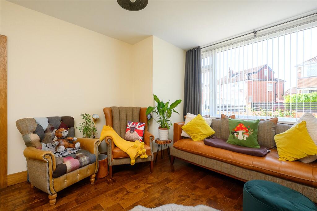 Grange Park Road, Roundhay, LS8 photo 4