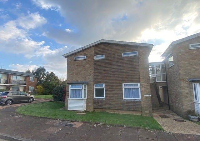 21 Fairlawn Drive, Worthing, BN14 8AX