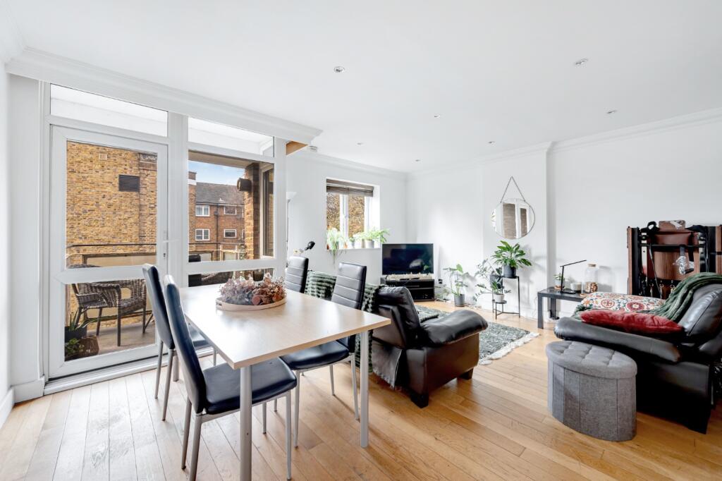 Main image of property: Upper Mall, London, W6 9TE