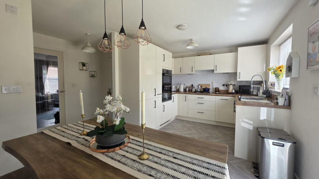 House in Stratford-on-Avon, Southam - View 3
