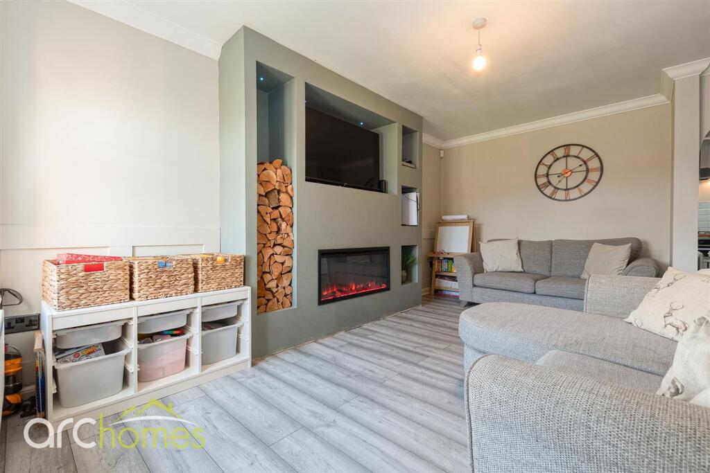 House in Wigan, Crooke, Standish Lower Ground - View 5