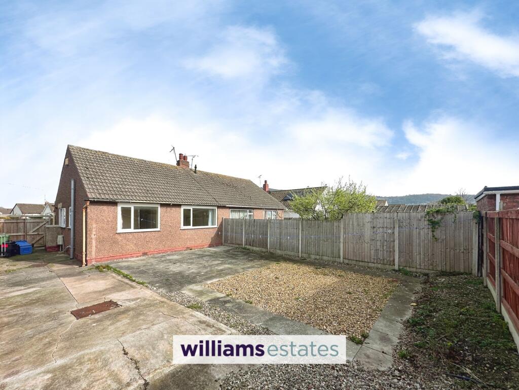 Canterbury Drive, Prestatyn, LL19 photo 2