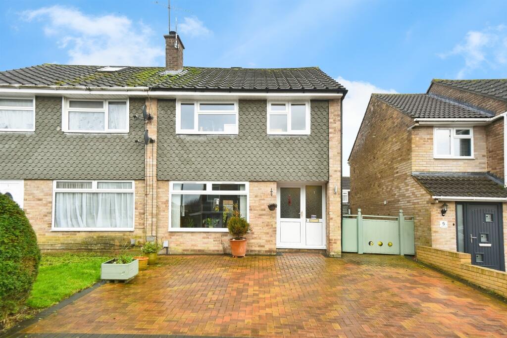 Main image of property: Hewitt Close, Swindon