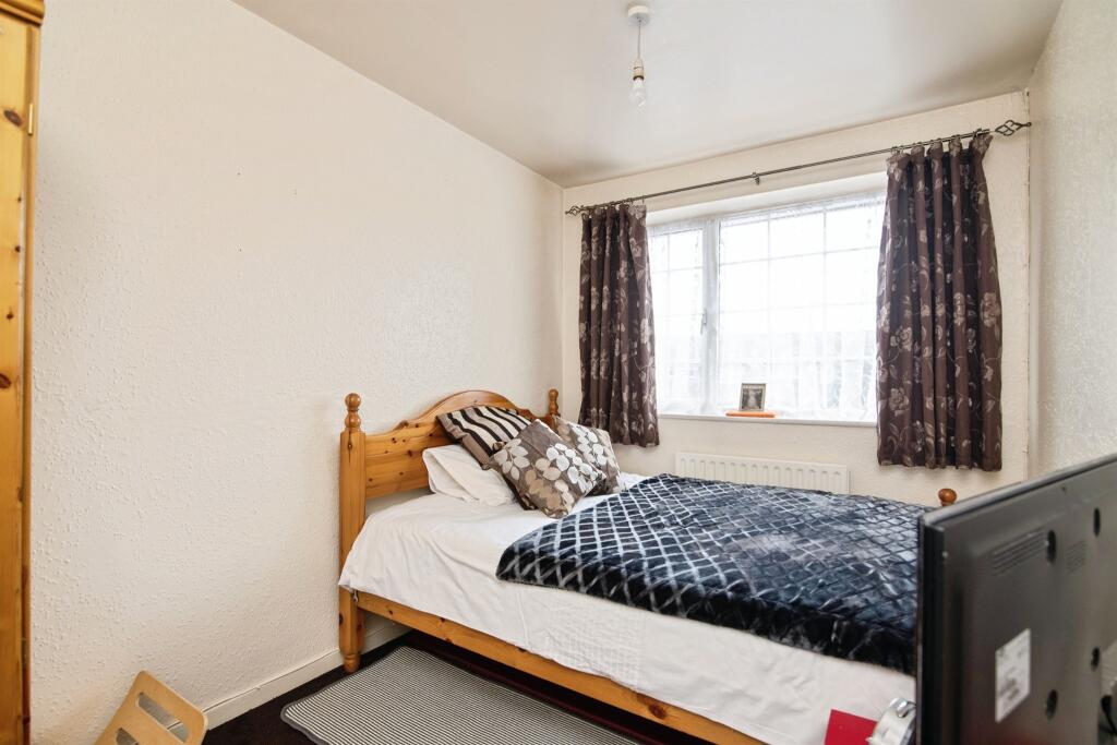 House in Sandwell, West Midlands - View 3