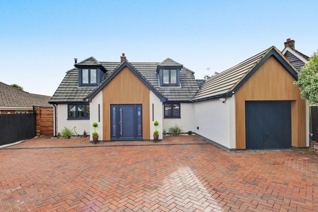 Main image of property: Maddoxford Lane, Botley, SO32