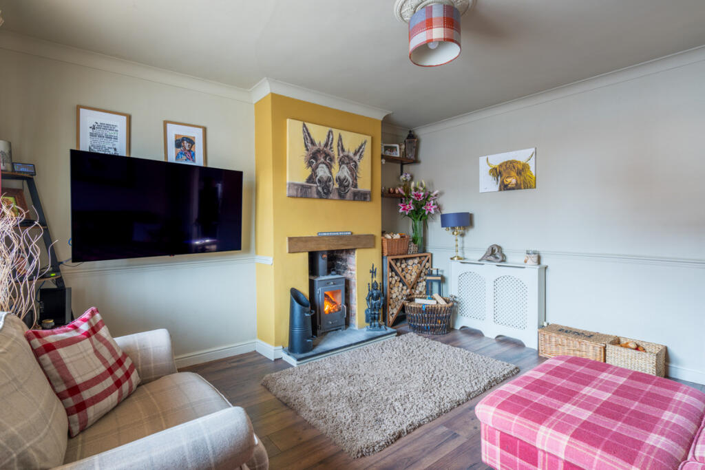 Worth Crescent, Stourport-on-severn, DY13 photo 2