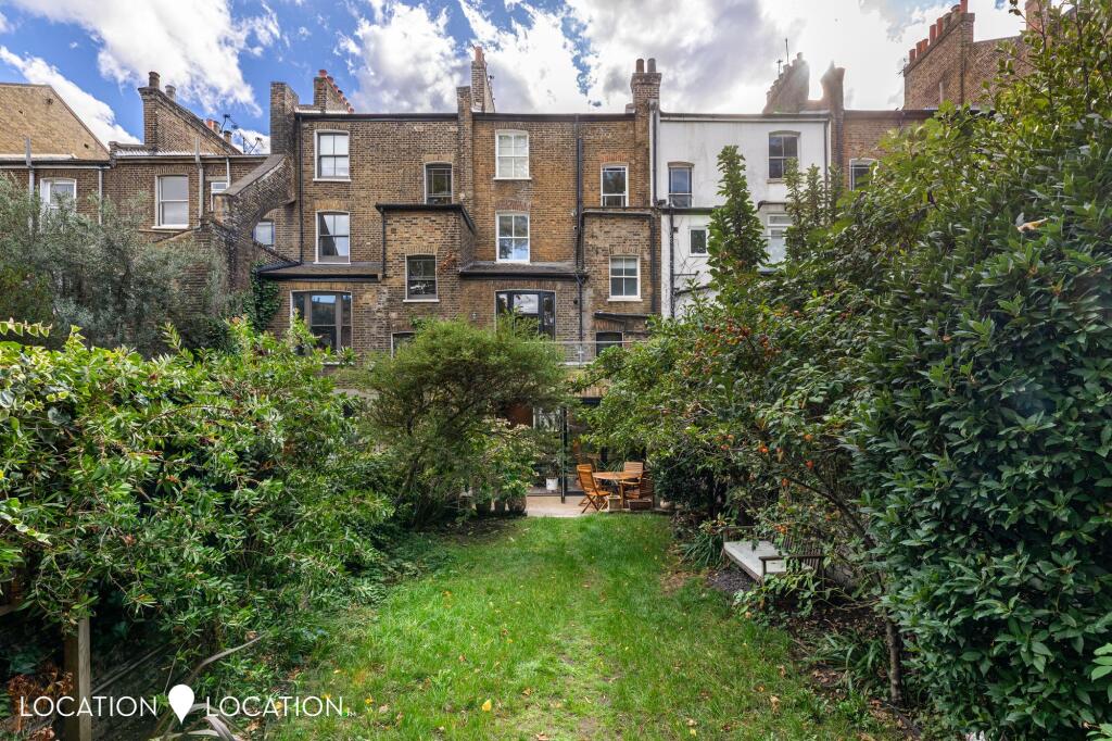 Apartment in London - View 3