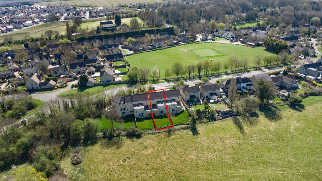 3-bed semi-detached on Stamford Road, Weldon, NN17 3JL, £405,000