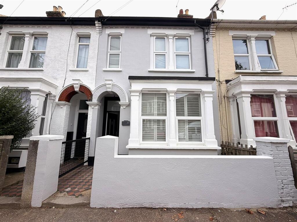 House in Southend-on-Sea - View 5