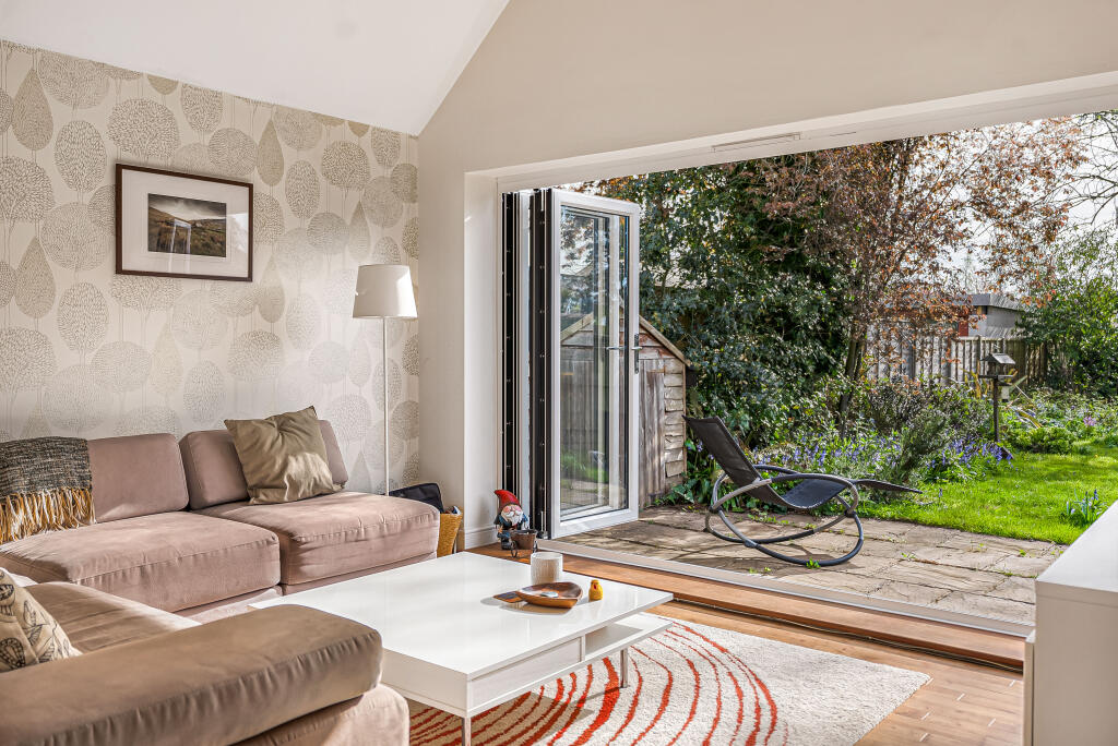 Additional image 10 of Lemsford Road, St Albans, AL1