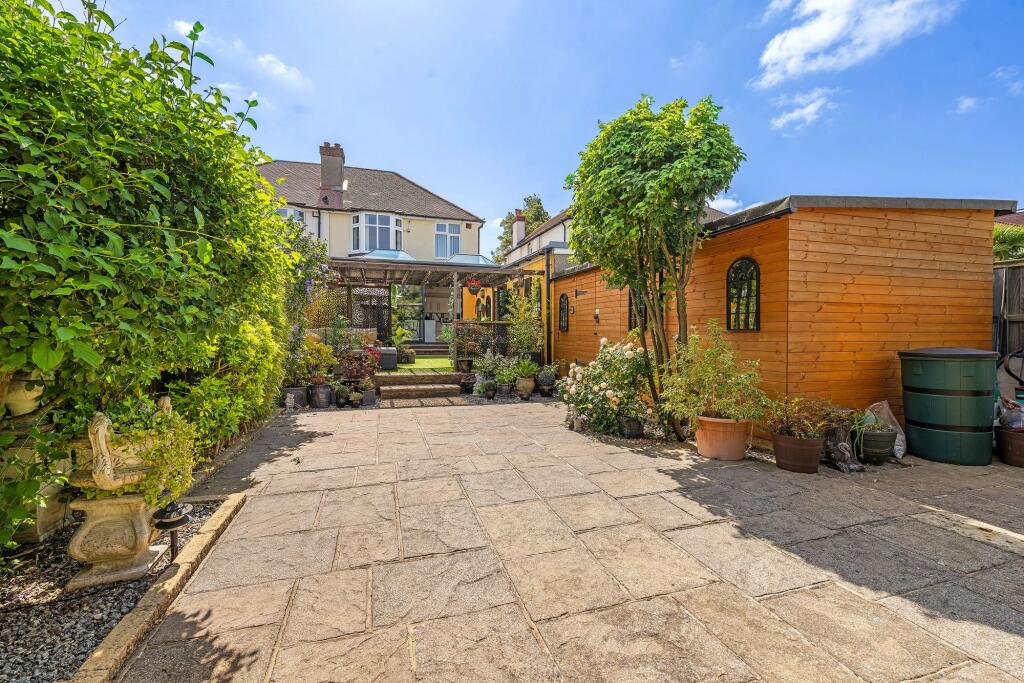 House in London - View 4