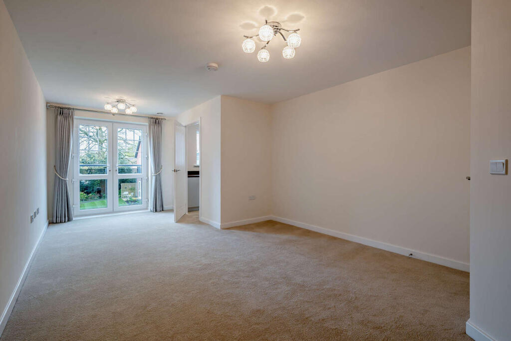 Main image of property: HOOTON ROAD,
Willaston,
Cheshire,
CH64 1AD
