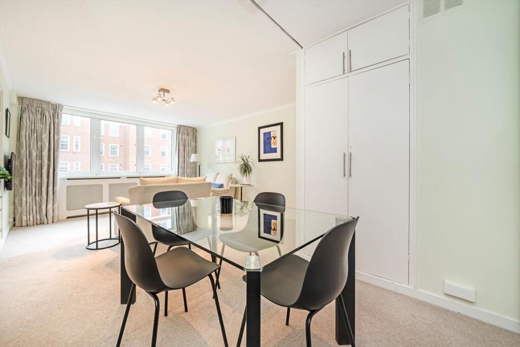 Apartment in London, Peabody Estate, Pimlico - View 5