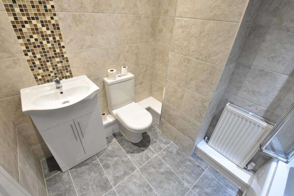 Apartment in Luton - More