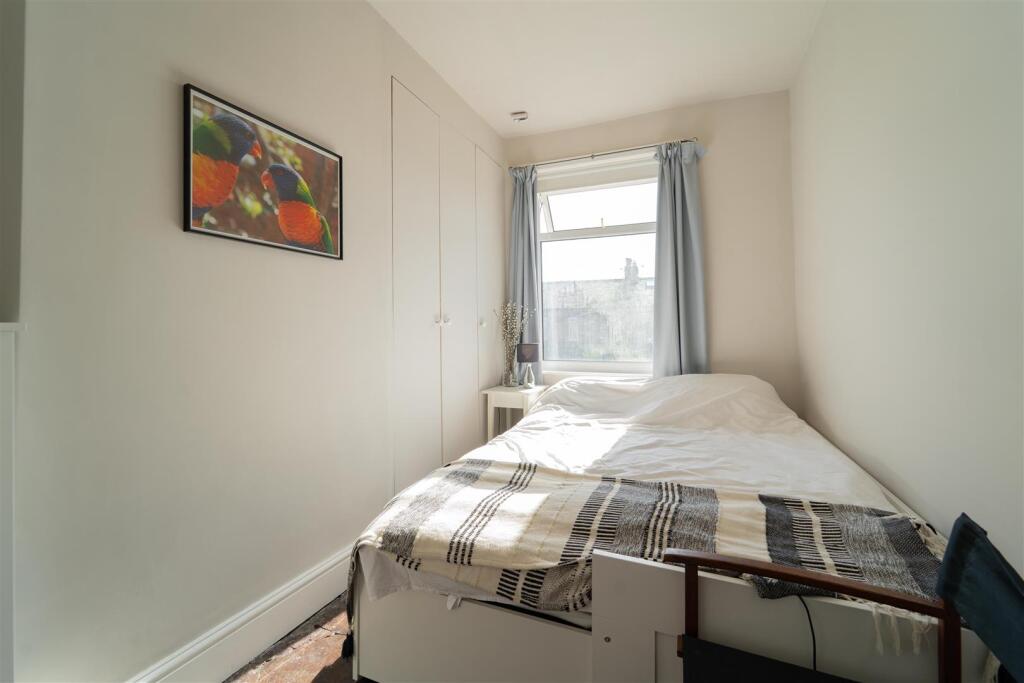 House in Manchester, Chorlton-cum-Hardy - More