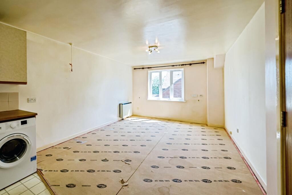 Sharman Beer Court, Thame - View 4