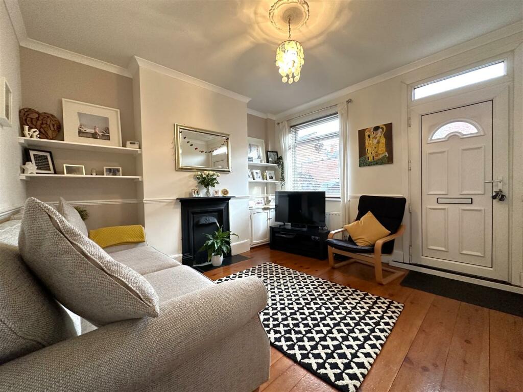 House in Newark and Sherwood, New Town, Newark - View 2